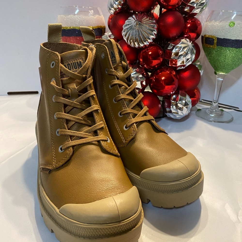 Palladium Women's Lace-Up Brown Boots